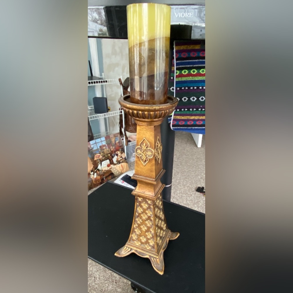 JANE SEYMOUR st catherines court 16” French Gold Ornate Candle Stand w/ Candle